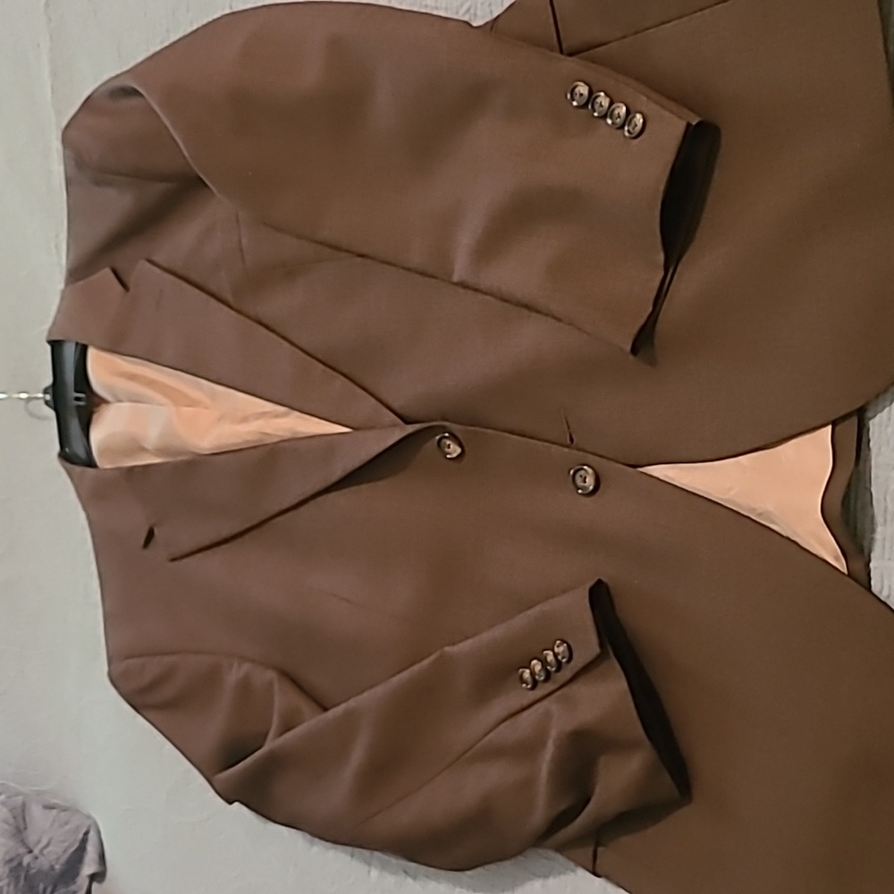 Men 3 piece  brown suit. Reg 43. - Picture 11 of 12